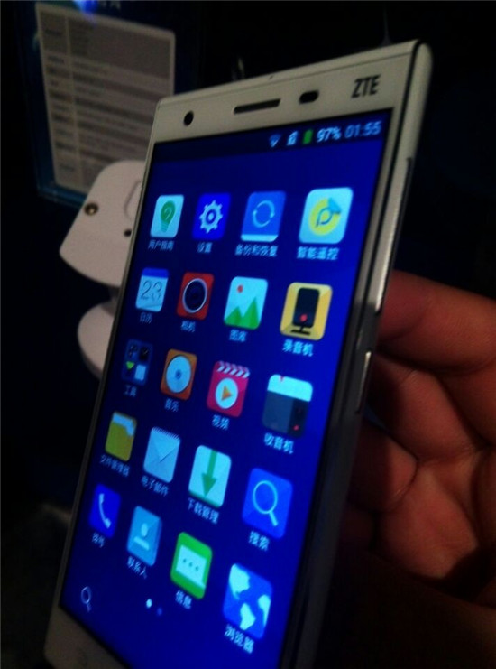 �Ӧ۬P�P����� �������P�P�@����4G������M�ϡi8�j