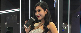 "機模"與明星撞臉 北京通信展，手機機模頻現明星臉，你認出幾個？