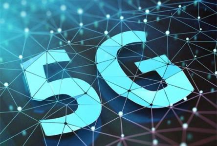 運營商公布5G部署規劃：商用化全方位提速 本屆大會，5G成為毫無疑問的核心主題。國內三大電信運營商在本次展會上相繼公布了5G部署規劃，並重點展示了5G核心技術以及創新應用。