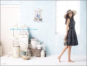 手机壁纸:时髦辣妈金喜善 (2)